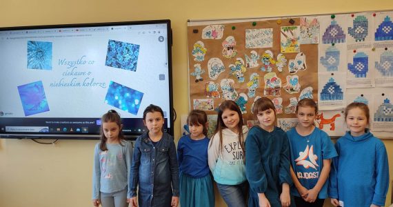 Blue Monday w klasach drugich