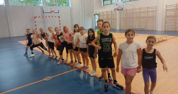 Pozalekcyjne zajęcia sportowe w SP 59